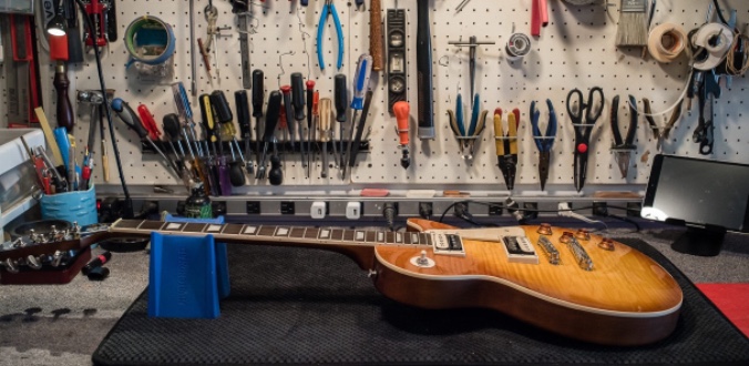 Lutnicze Pogotowie Ratunkowe - Szlif prog�w krok po kroku.