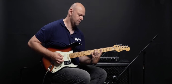 Fender Player Plus Stratocaster HSS MN 3TSB - Test GC