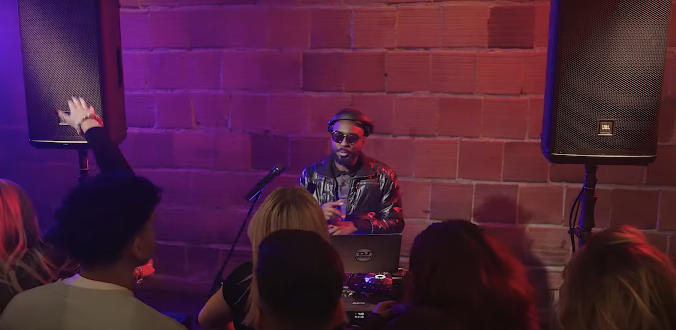 Przeno�na kolumna g�o�nikowa JBL EON715