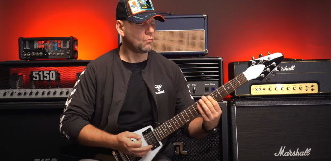 Epiphone Kirk Hammett 1979 Flying V Ebony - test Tomka Andrzejewskiego
