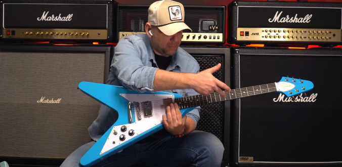 Epiphone Flying V 70s Maui Blue - test Tomka Andrzejewskiego
