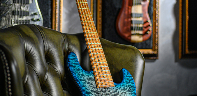 �ukasz Gunia lutnik w Sadowsky o instrumentach tej marki | Namm Show 2020