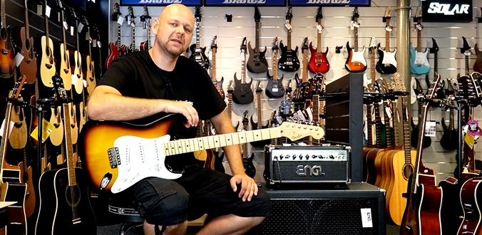 Tomek Andrzejewski testuje: Fender Made In Japan Traditional 50s Stratocaster 