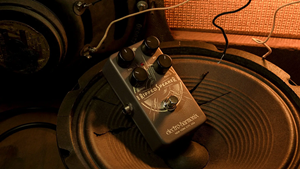 Electro-Harmonix Ripped Speaker w te�cie Tomka Andrzejewskiego