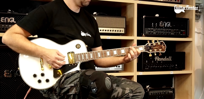 Tomek Andrzejewski tesuje: Carter Guitars LC Standard WH