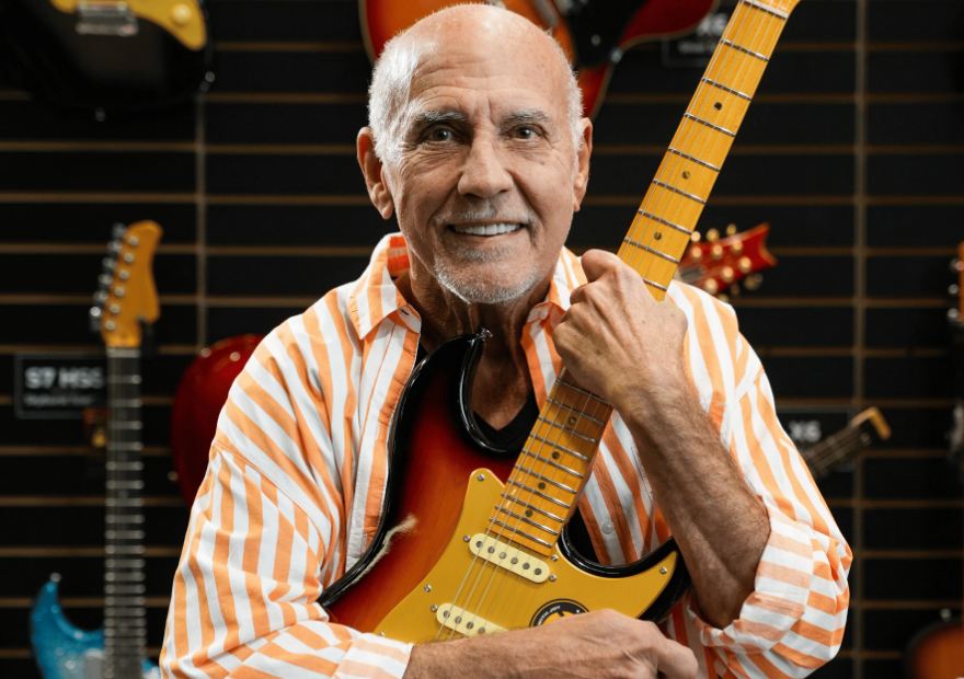 Sire Larry Carlton S7 HSS BK New Gen Larry Carlton
