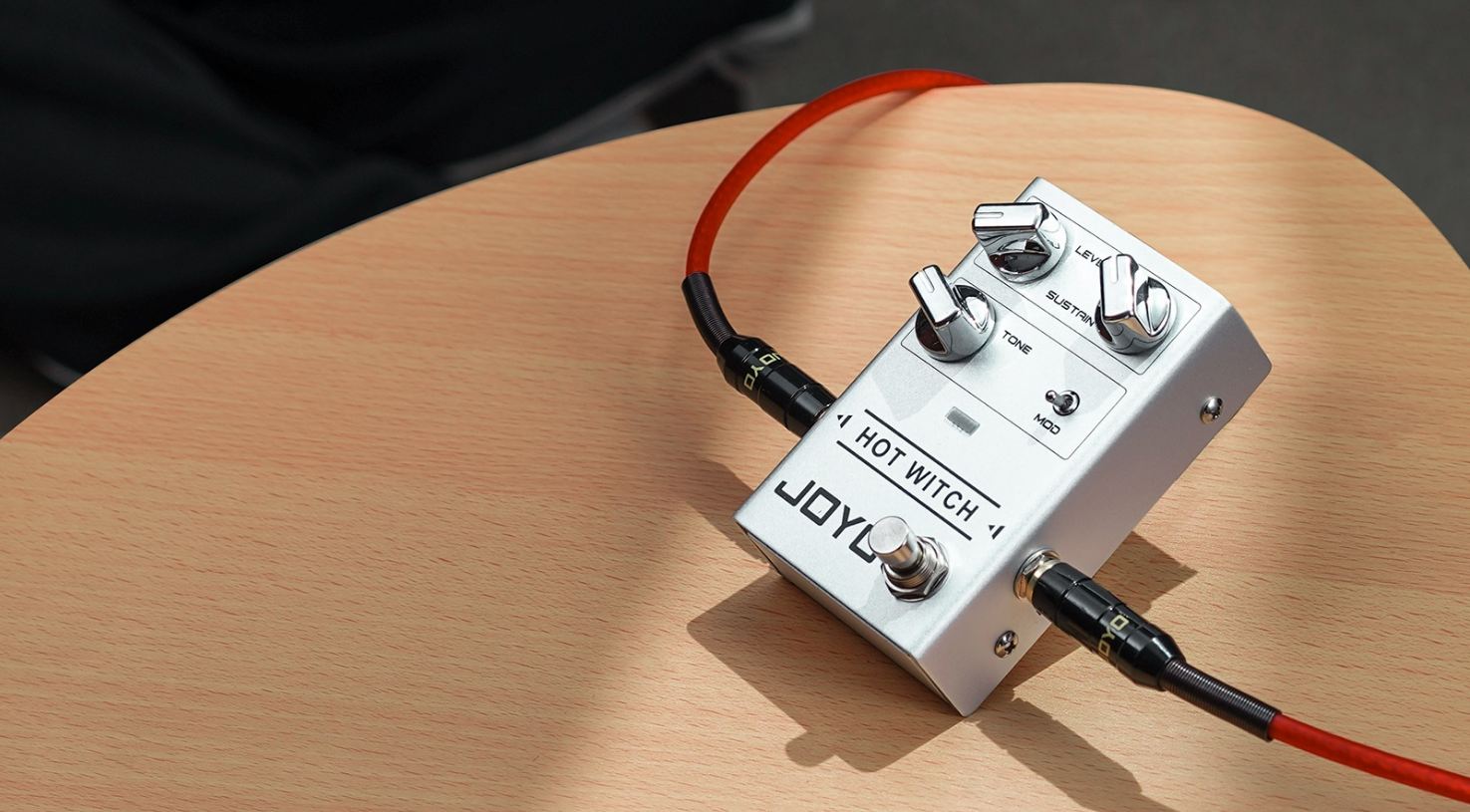 Peda� Joyo R-25 Hot Witch Pod��czony