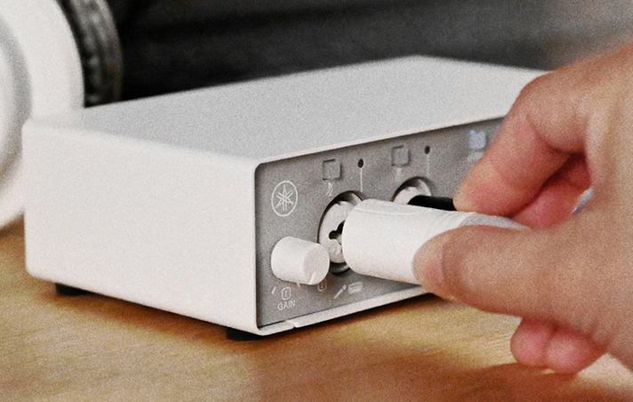 Yamaha UR22MK3 B Wyj�cia