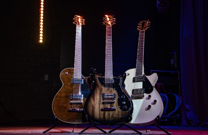 Gretsch Electromatic Jet Baritone Imperial Stain Seria