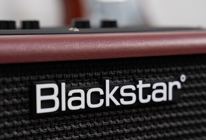 Blackstar ID:Core 10 v4 Oxblood Wzmacniacz gitarowy