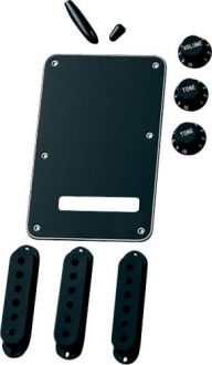 Fender Zestaw Akcesori�w Stratocaster BLK